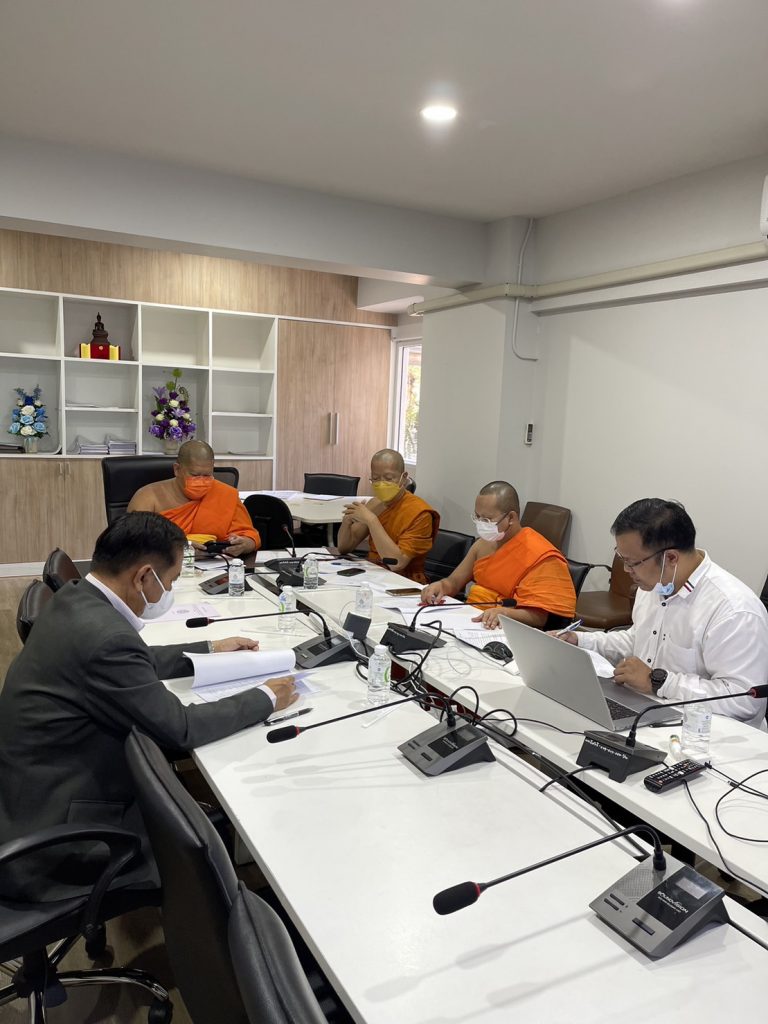 “มหาวิทยาลัยจัดซื้อผ้าไตรจีวร สำหรับบัณฑิตบรรพชิตเข้าพิธีประสาทปริญญา ๒๕๖๖”